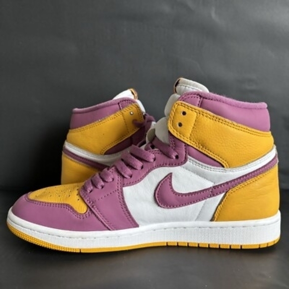 Nike Women's Vibrant Purple and Yellow Sneakers - Picture 6 of 9